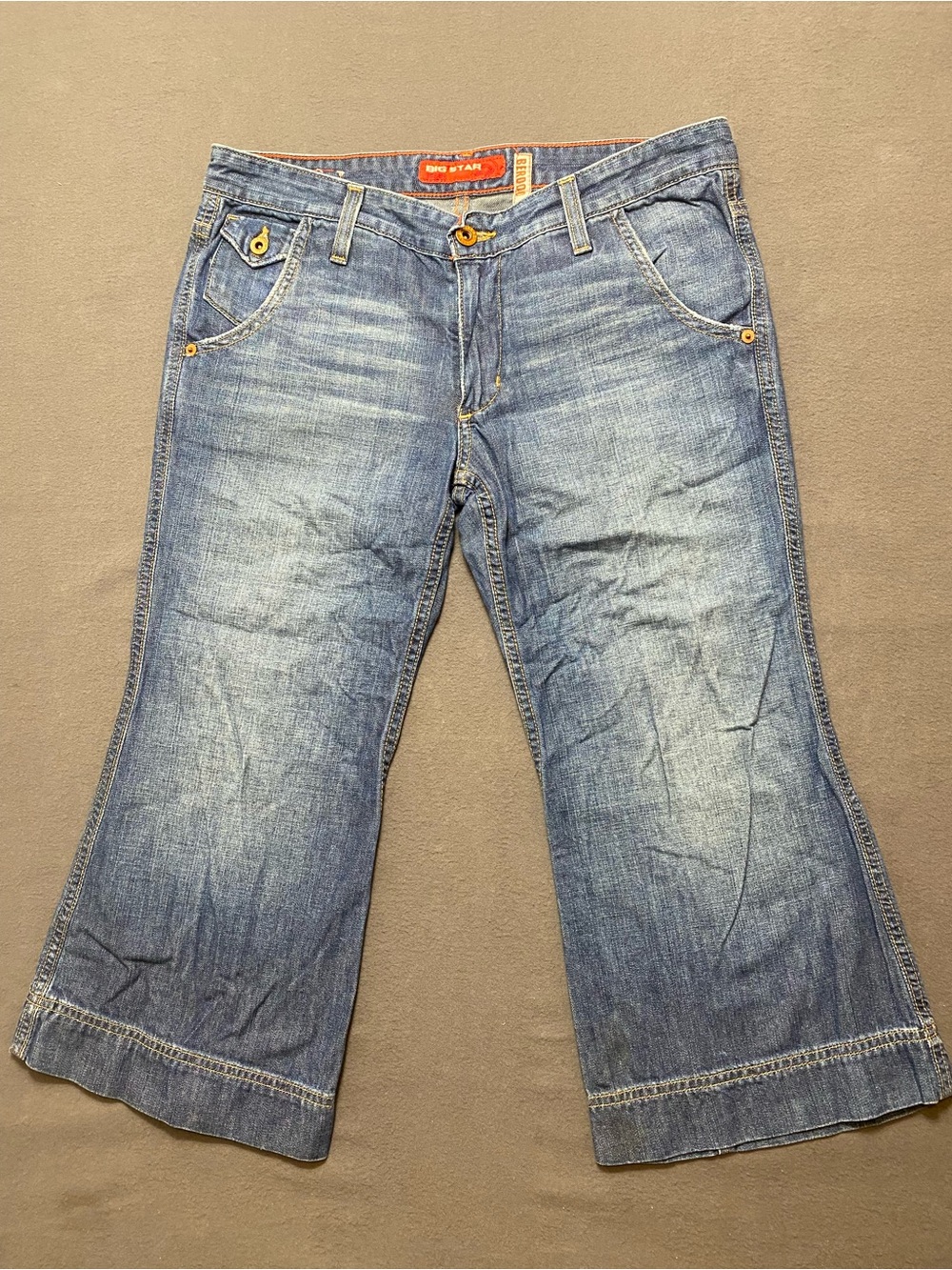 Big Star Berdoo Women’s Blue Medium Wash Low Rise Capri Jeans Size 27